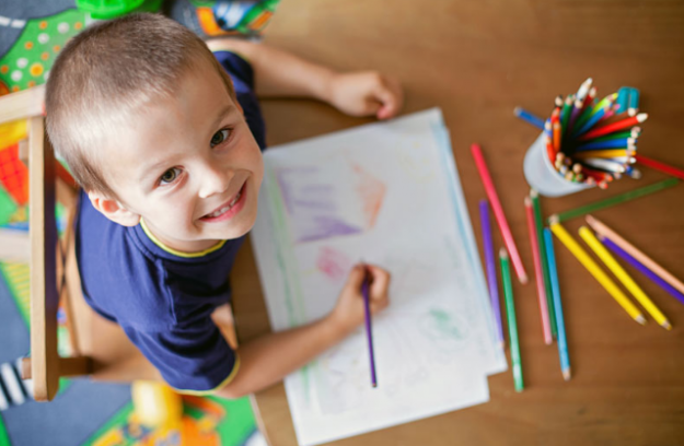 Bar carruurta inay sawiraan