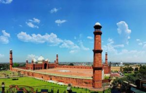 I-Badshahi Mosque