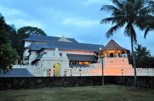 ວັດຂອງ Sacred Tooth Relic