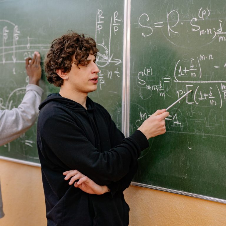 elever i klasserommet